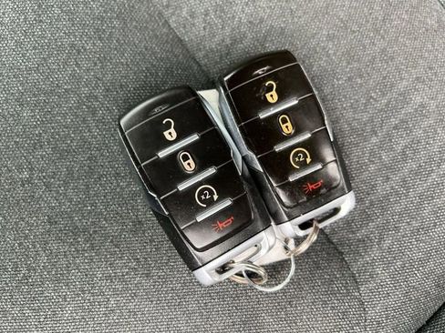 Used 2019 RAM 1500 Big Horn image 25