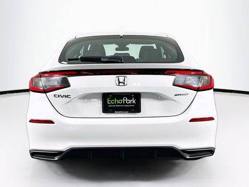 Used 2024 Honda Civic Sport image 7