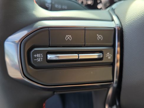 Used 2026 GMC Canyon AT4X AWD/4WD image 26