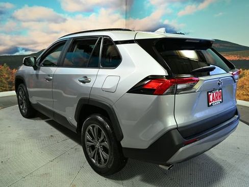 Used 2022 Toyota RAV4 Limited image 11