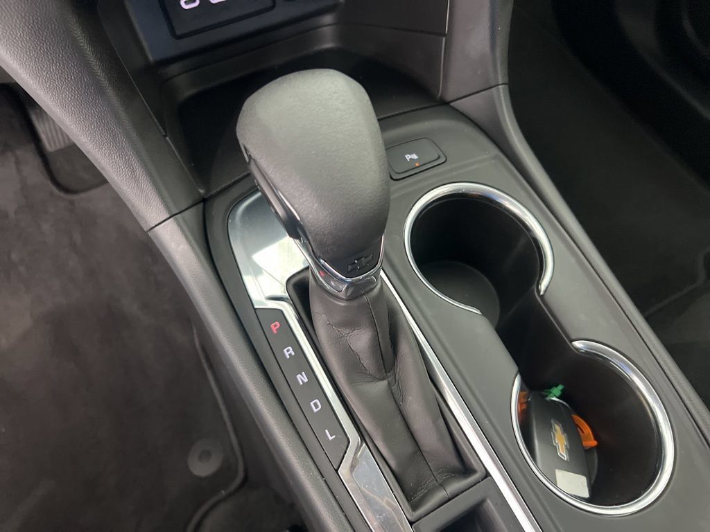 Used 2024 Chevrolet Equinox LT FWD image 15