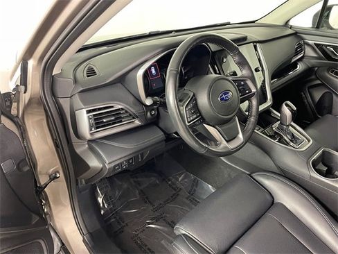 Used 2023 Subaru Outback Limited image 3
