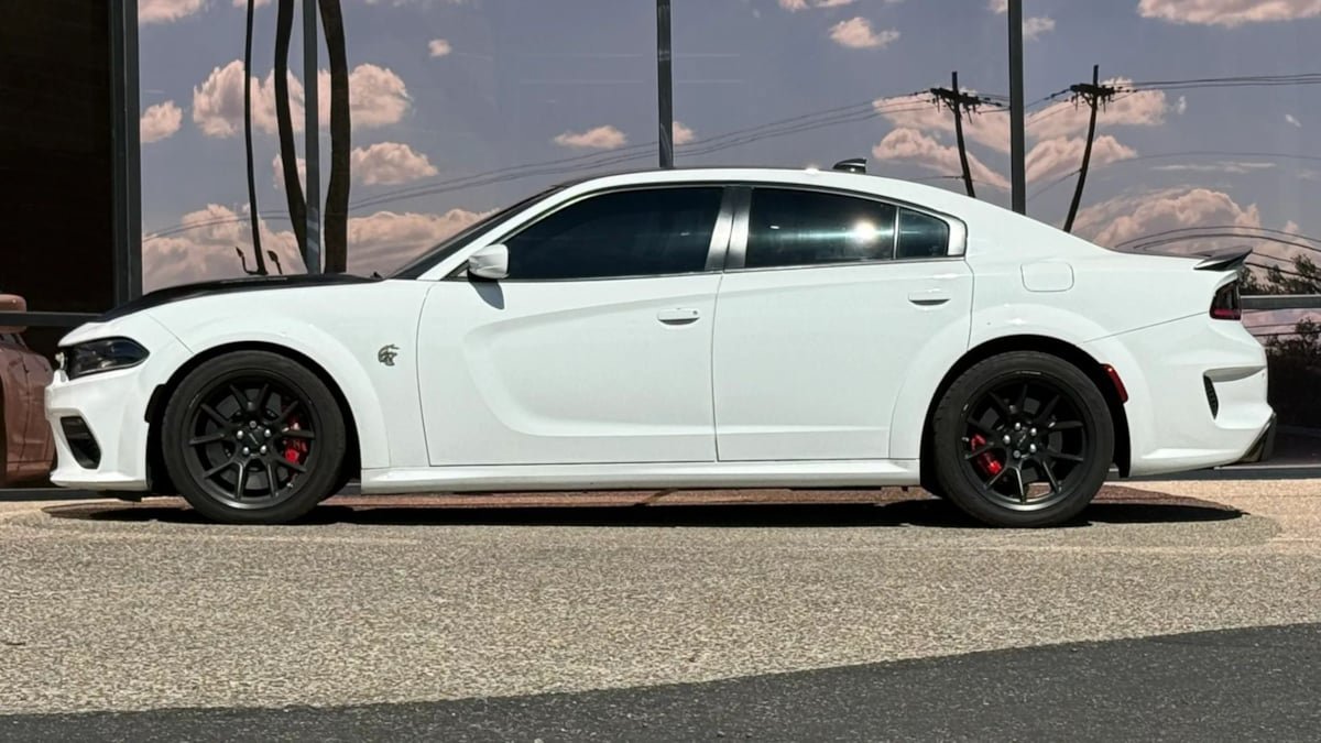 Used 2021 Dodge Charger SRT Hellcat RWD image 5