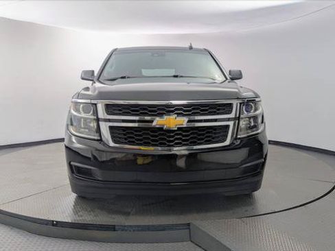 Used 2017 Chevrolet Suburban LT AWD/4WD image 12