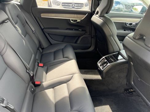 Used 2023 Volvo S90 B6 Plus AWD/4WD image 9