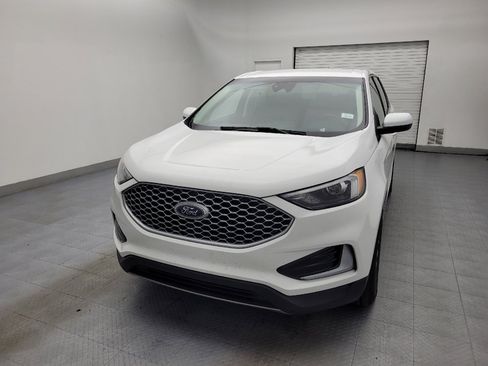 Used 2023 Ford Edge SEL image 15