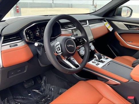 New 2026 Jaguar F-PACE R-Dynamic S image 7