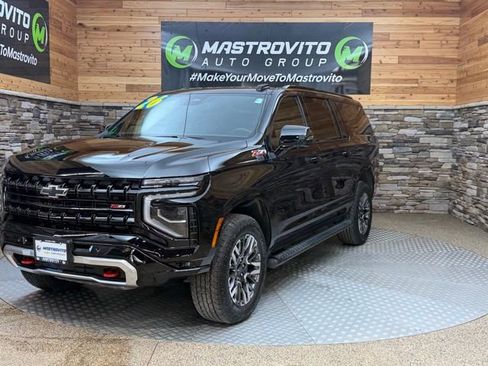 Used 2026 Chevrolet Suburban Z71 w/ Comfort Package AWD/4WD image 4