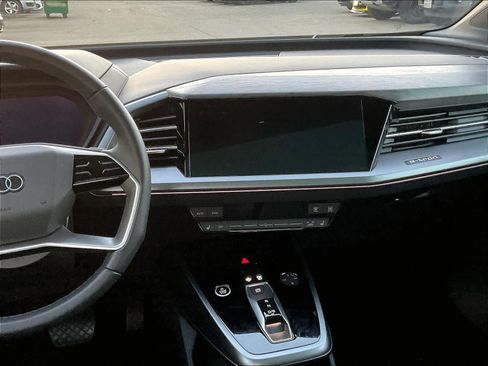 Certified 2024 Audi Q4 e-tron Premium Plus w/ Premium Plus image 9