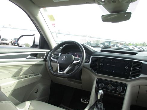 Used 2021 Volkswagen Atlas SEL Premium AWD/4WD image 24