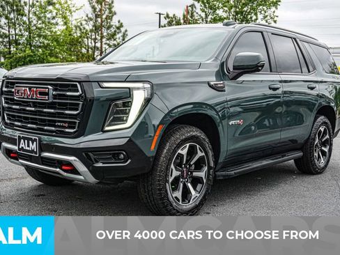 Used 2025 GMC Yukon AT4 AWD/4WD image 3