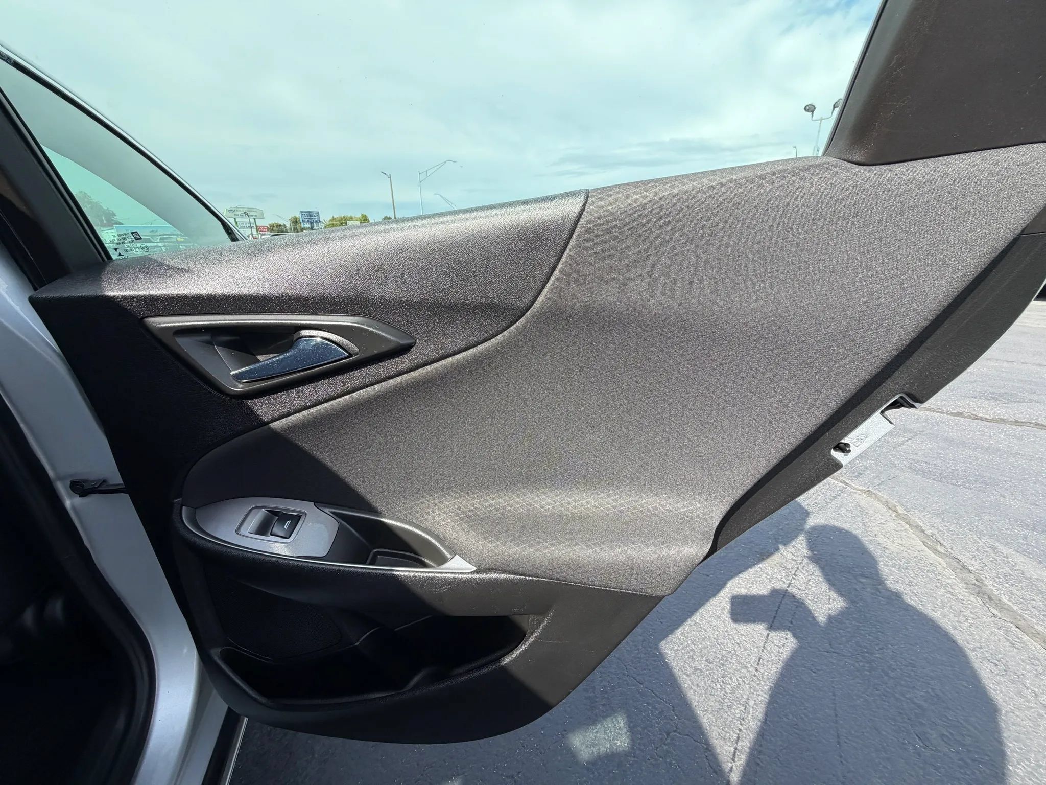 Used 2022 Chevrolet Malibu LT FWD image 17