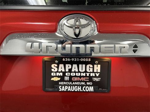 Used 2022 Toyota 4Runner Limited image 33