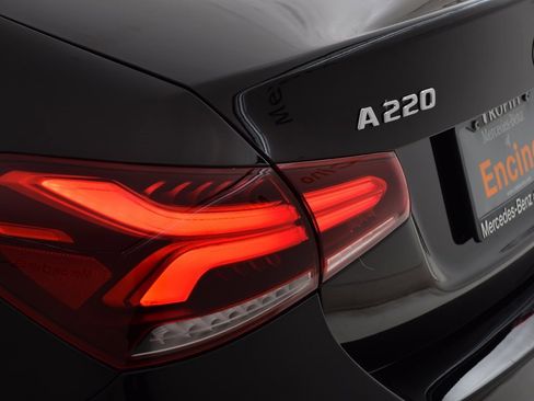 Used 2020 Mercedes-Benz A 220 image 13