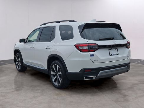 Certified 2024 Honda Pilot Touring image 34