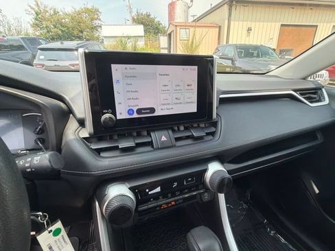 Used 2023 Toyota RAV4 LE AWD/4WD image 22