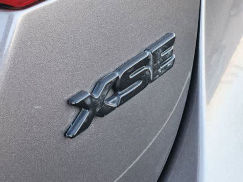 Used 2023 Toyota Camry XSE image 7