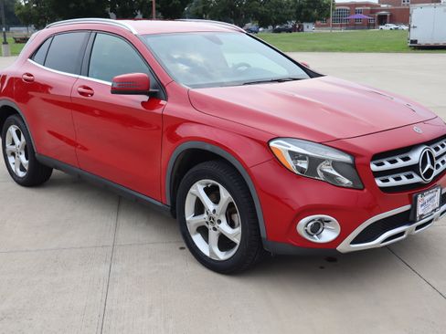 Used 2020 Mercedes-Benz GLA 250 image 3