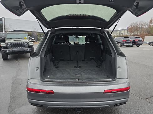 Used 2017 Audi Q7 3.0T Premium Plus w/ Premium Plus Package image 5