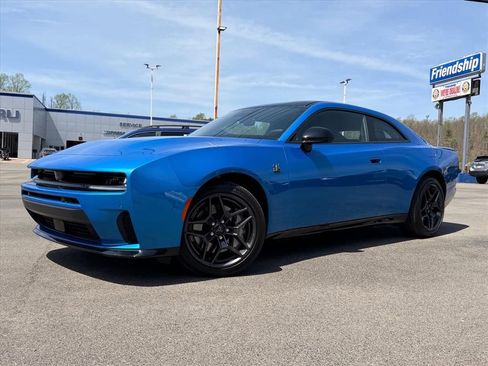 Used 2026 Dodge Charger Scat Pack w/ Blacktop Package AWD/4WD image 2