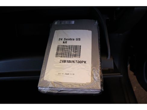 Used 2024 Nissan Sentra S image 36