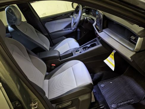 New 2026 Volkswagen Tiguan SE R-Line AWD/4WD image 22
