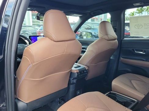 New 2026 Toyota Grand Highlander AWD Hybrid image 7