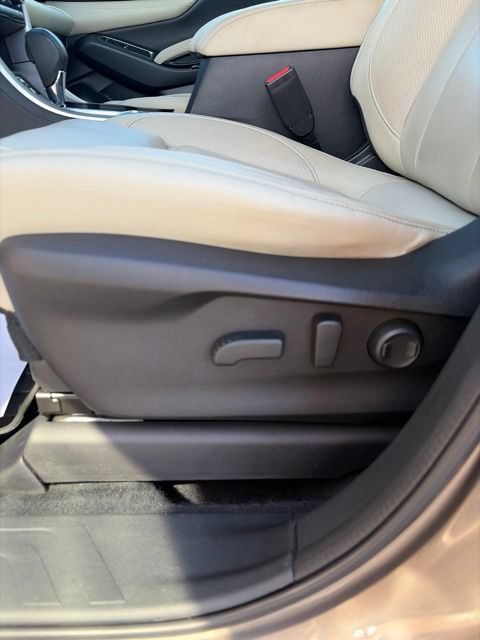 Used 2021 Subaru Ascent Limited w/ Technology Package AWD/4WD image 11