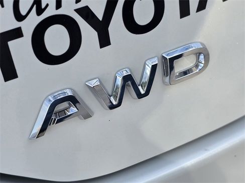 Used 2025 Honda Pilot Elite image 8