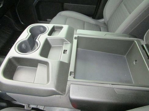 Used 2024 GMC Sierra 1500 SLE w/ X31 Off-Road Package image 49