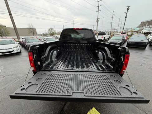 Used 2005 Dodge Ram 2500 Truck SLT image 28