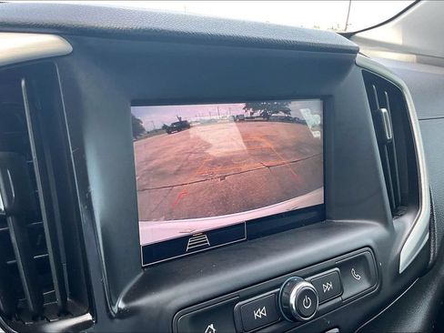 Used 2024 GMC Terrain SLE FWD image 13
