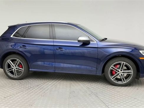 Used 2020 Audi SQ5 Premium Plus w/ Premium Plus Package image 9