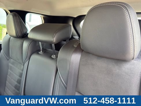 Used 2025 Mitsubishi Outlander SE FWD image 33