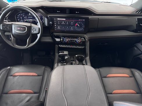 Certified 2025 GMC Sierra 1500 AT4 w/ AT4 Premium Package AWD/4WD image 14