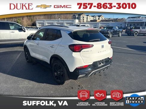Used 2024 Buick Encore GX Sport Touring image 17