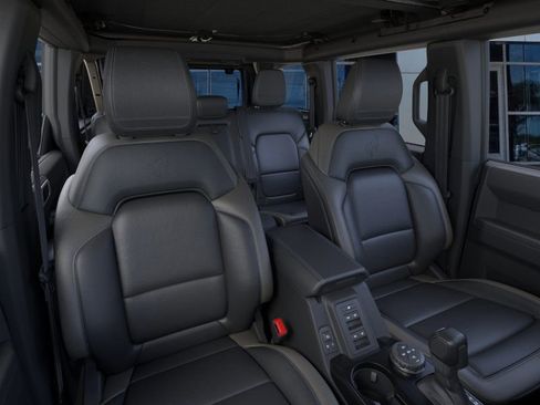 New 2026 Ford Bronco Outer Banks w/ Sasquatch Package AWD/4WD image 10