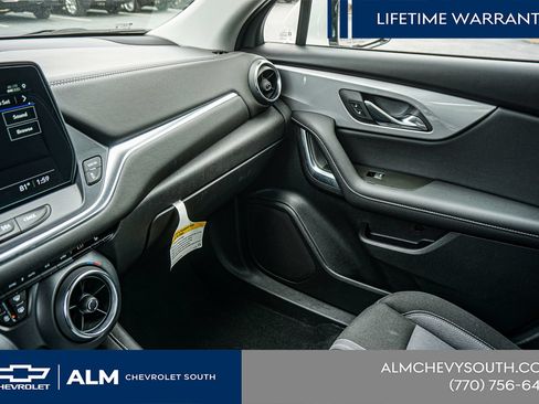 New 2025 Chevrolet Blazer LT FWD image 43