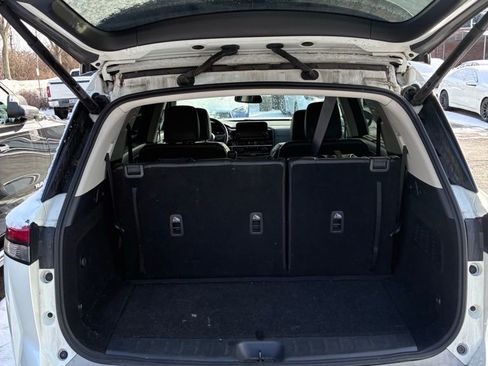 Used 2022 Nissan Pathfinder SL w/ SL Premium Package image 5