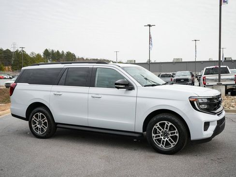 New 2026 Ford Expedition Max Active AWD/4WD image 12