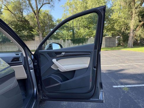 Used 2018 Audi Q5 Prestige AWD/4WD image 28