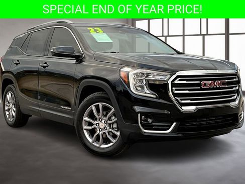 Used 2023 GMC Terrain SLT w/ LPO, Floor Liner Package image 3