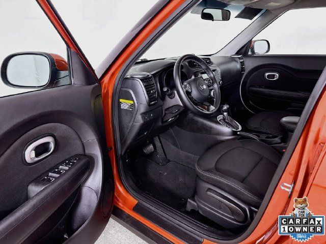 Used 2019 Kia Soul + FWD image 3