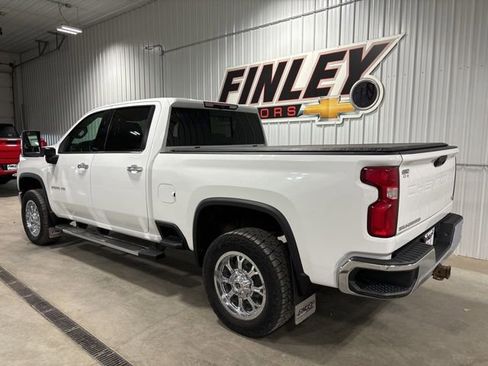 Used 2021 Chevrolet Silverado 2500 LTZ image 11