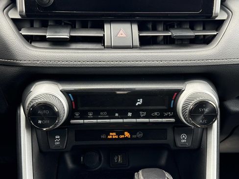 Used 2024 Toyota RAV4 XLE image 11