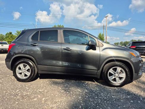 Used 2020 Chevrolet Trax LS w/ Tint and Cruise Package FWD image 3