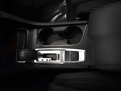 Used 2024 Subaru Ascent Premium w/ Convenience Package image 29