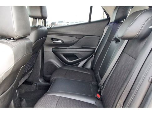 Used 2020 Buick Encore Preferred image 31