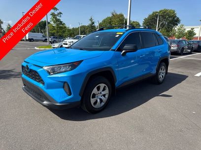Used 2019 Toyota RAV4 LE w/ Carpet Mat Package