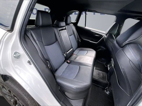 Used 2022 Toyota RAV4 XSE w/ XSE Grade Weather Package AWD/4WD image 25
